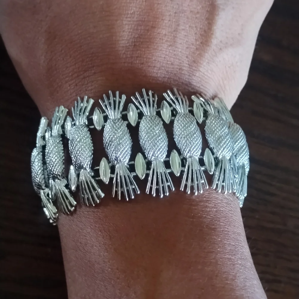 Sarah Coventry vintage pineapple